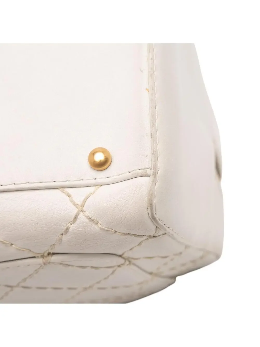 Chanel Cc Lambskin Wild Stitch Handbag #304169C11B